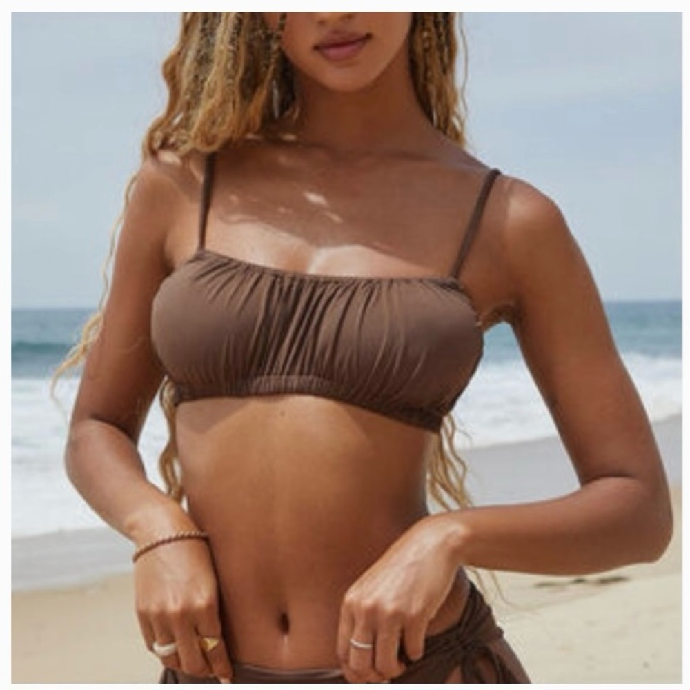 Set of 2 Riot Swim Hawthorne tops XL